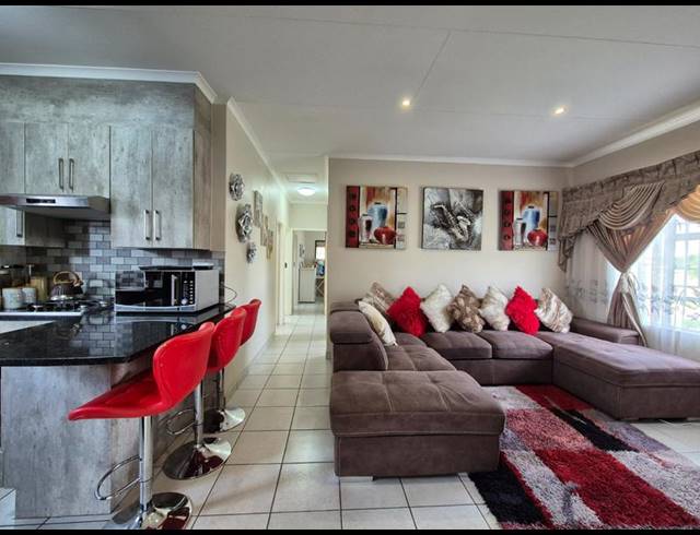 3 BEDROOM HOUSE FOR SALE IN NGWENYA RIVER ESTATE